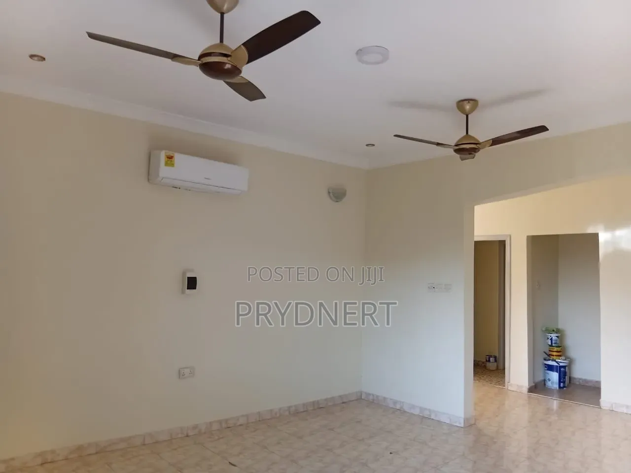 2bdrm Apartment in Savana, Community 25 for rent