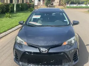 Toyota Corolla SE 4dr Sedan (1.8L 4cyl CVT) 2017 Gray