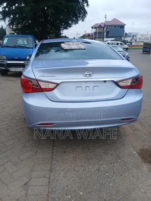 Hyundai Sonata GLS Sedan FWD (2.4L 4cyl 6A) 2012 Blue