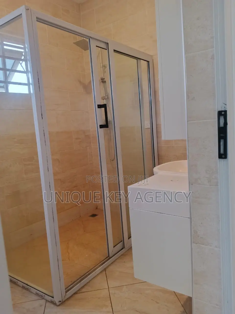 2bdrm Apartment in Unique Key Agency, Manet Junction for rent