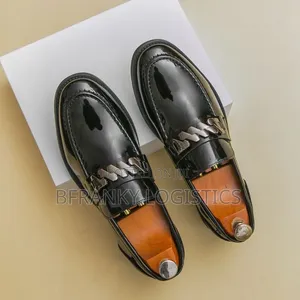 Black Shoe