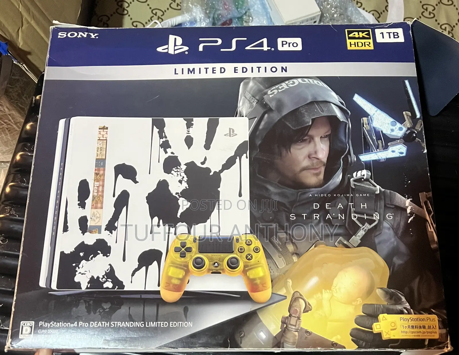PS4 Pro Comes With 2 Controllers