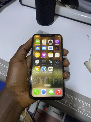 Apple iPhone X 64 GB Black