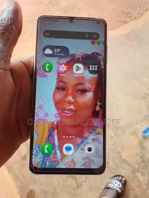 Samsung Galaxy A06 64 GB Gold