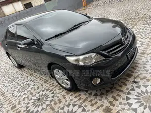 Toyota Corolla 2012 Black