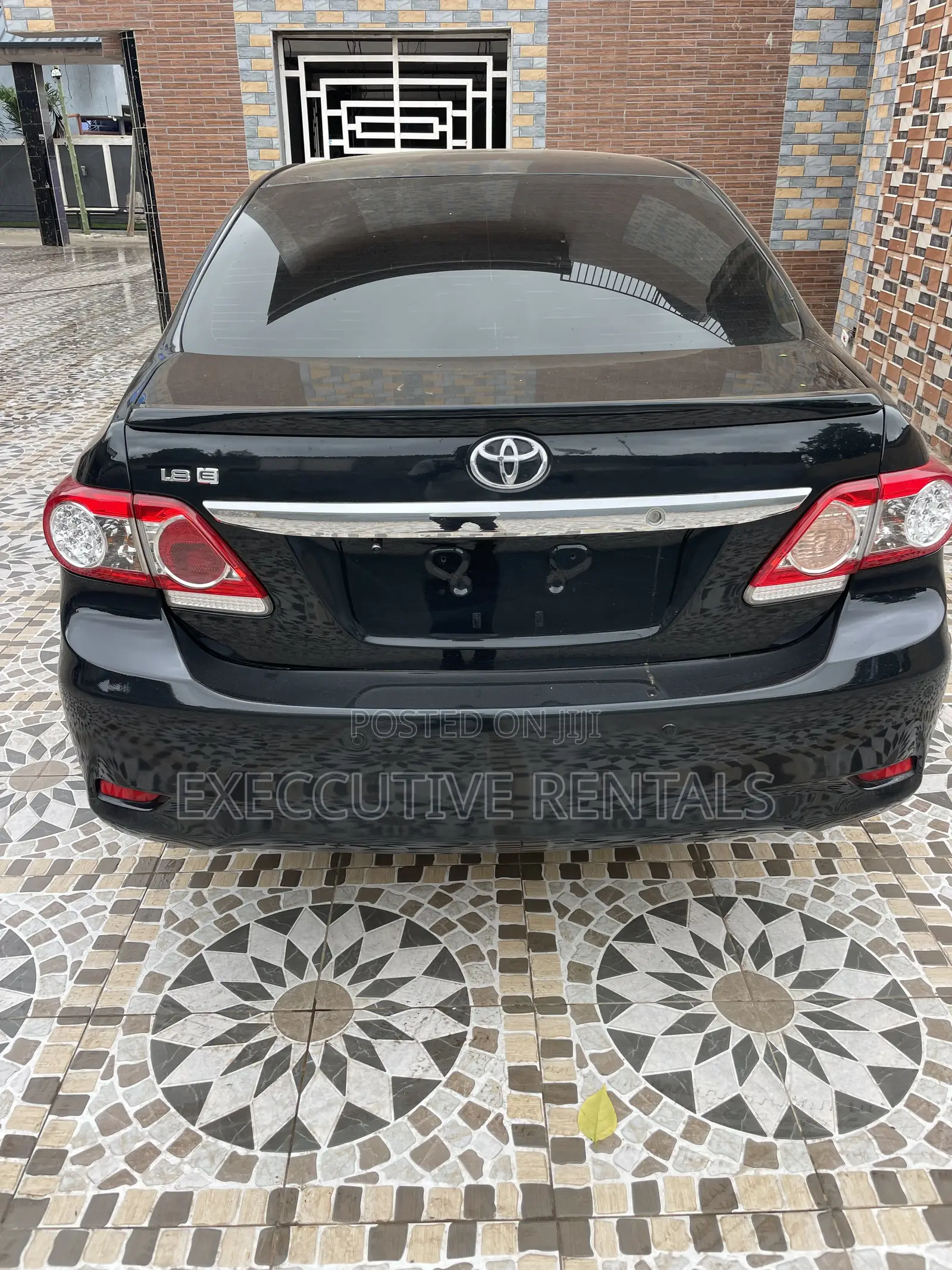 Toyota Corolla 2012 Black