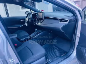 Toyota Corolla SE 2020 Silver
