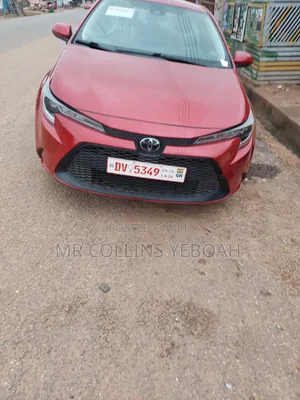 Toyota Corolla 2022 Red