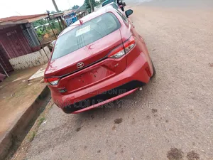 Toyota Corolla 2022 Red