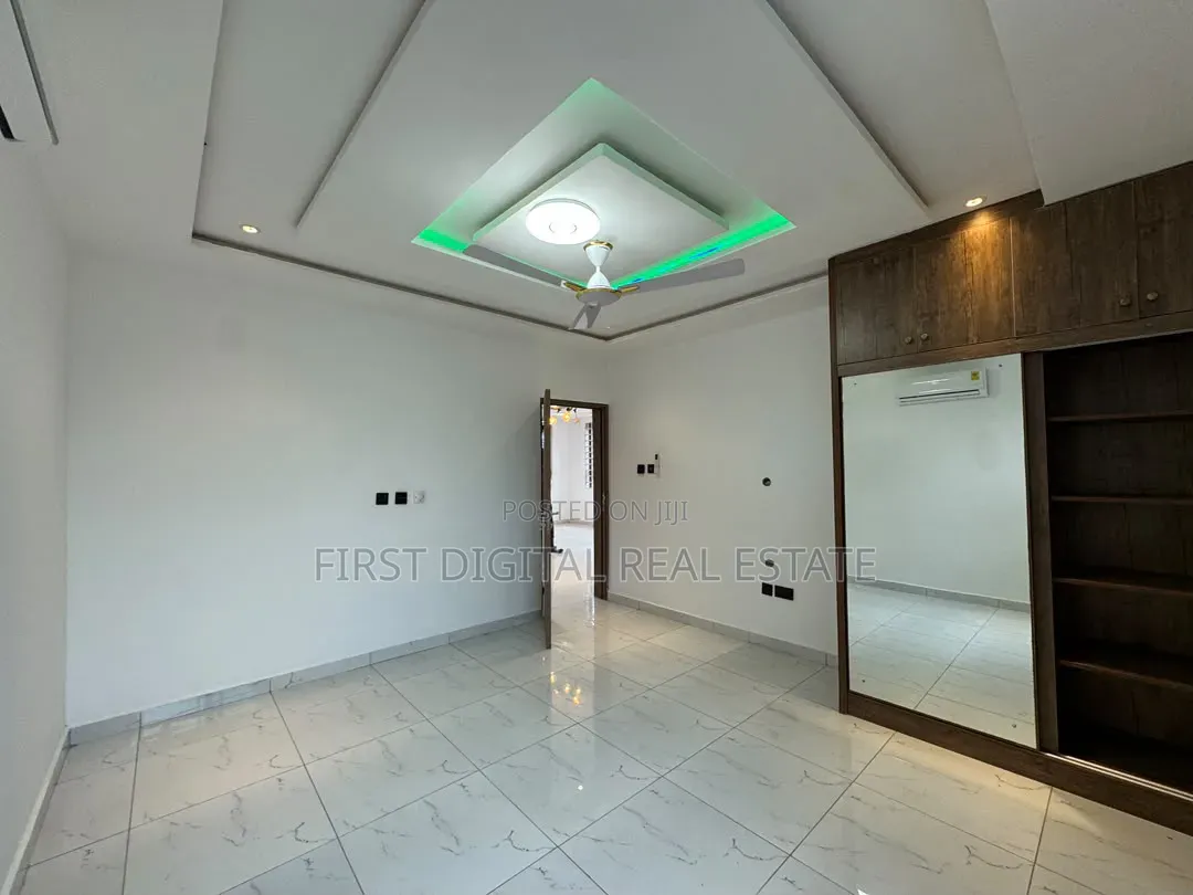 2bdrm Apartment in First Digital Real, West Hills Mall Area for sale
