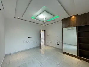 2bdrm Apartment in First Digital Real, West Hills Mall Area for sale