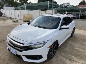 Honda Civic Touring 2dr Coupe (1.5L 4cyl) 2017 White
