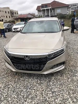 Honda Accord EX-L (2.0L 4cyl Turbo 10A) 2019 Beige