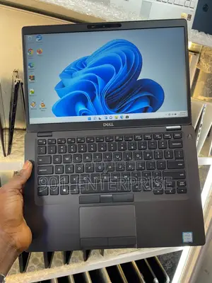 Laptop Dell Latitude 7390 8GB Intel Core i5 SSD 256GB