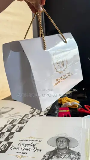 Beautiful Paper Bags for Wedding Souvenirs