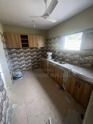 2bdrm House in South La Estate, Osu Ako-Adjei for rent