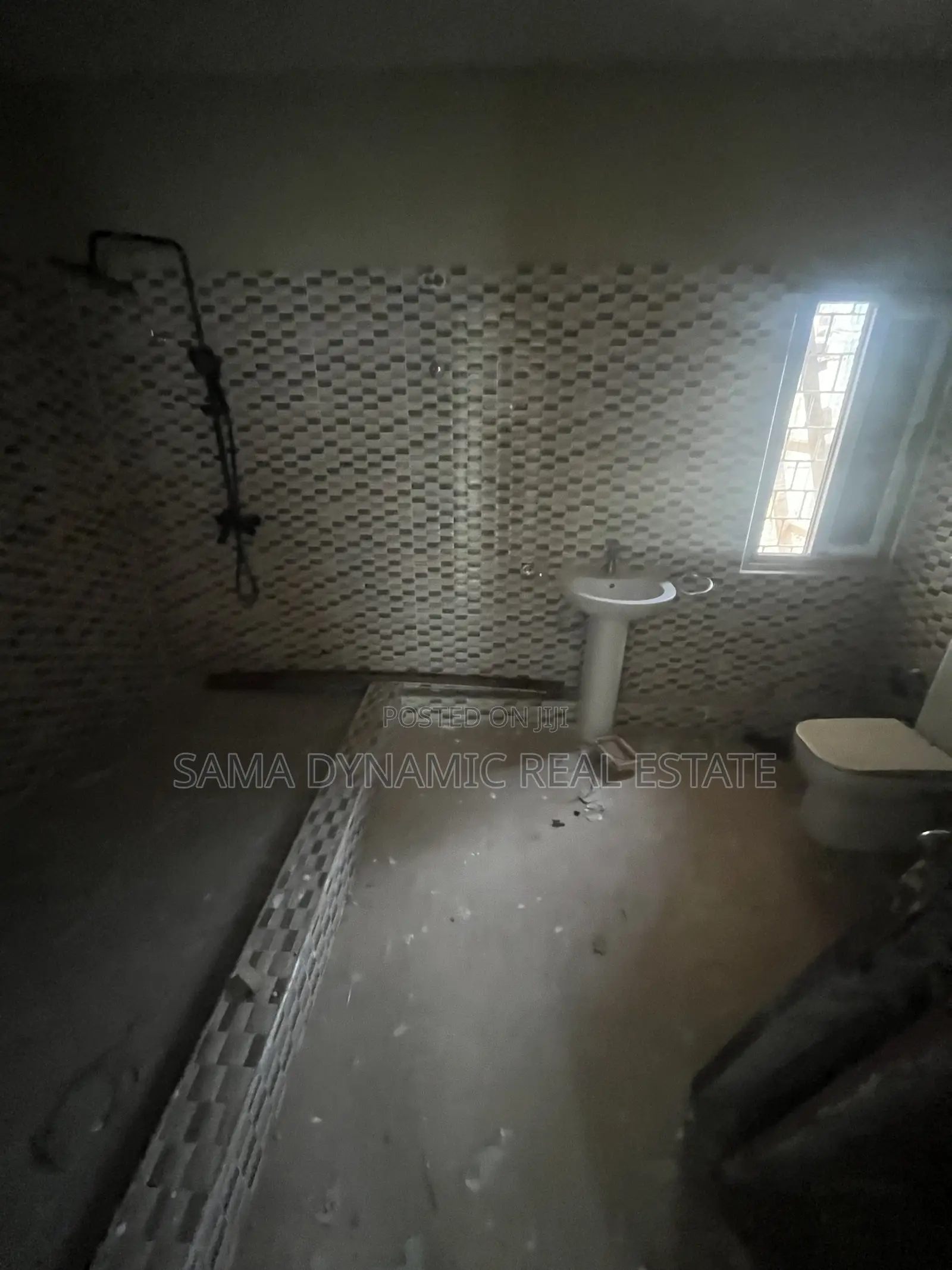 2bdrm House in South La Estate, Osu Ako-Adjei for rent