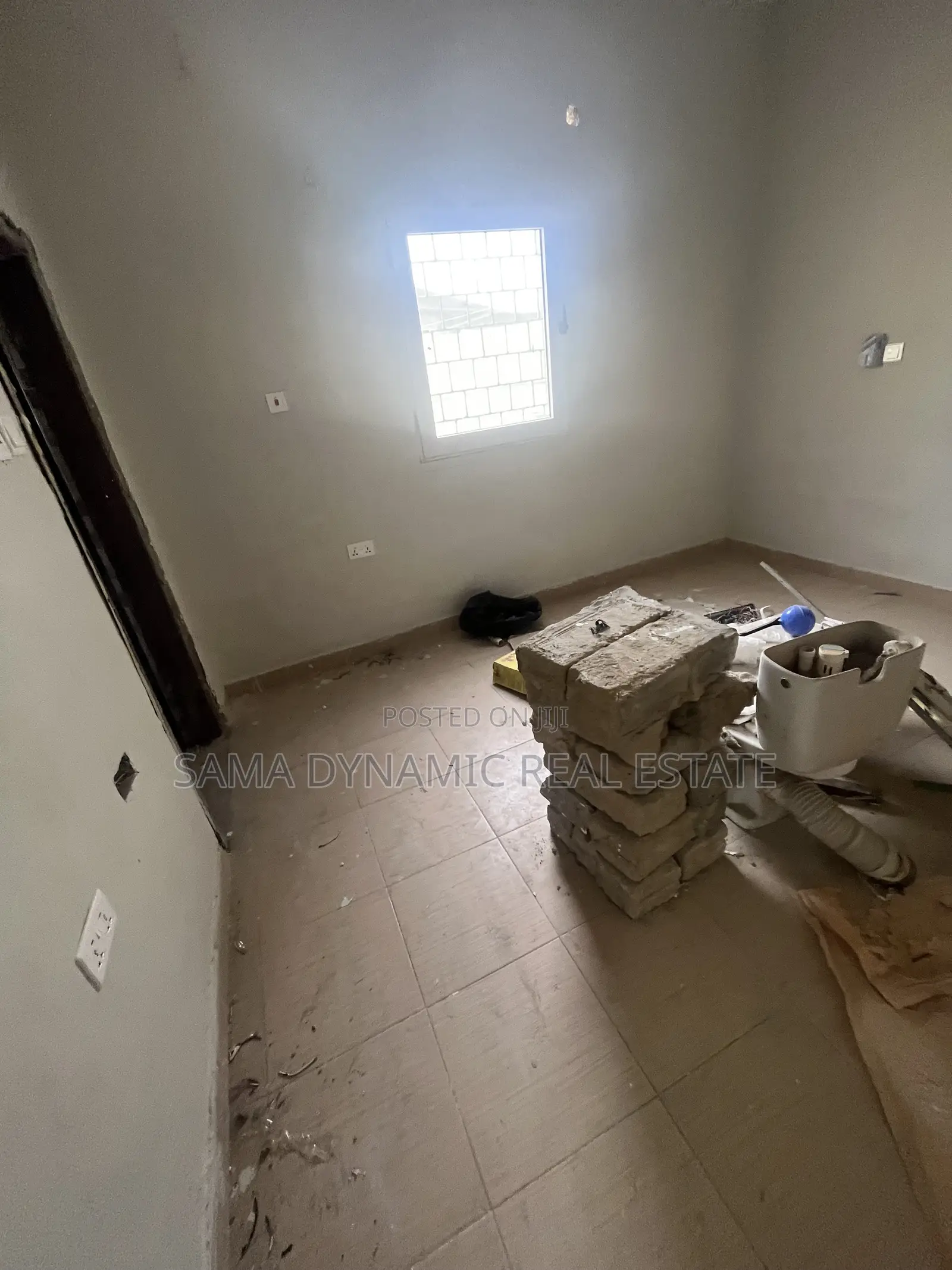 2bdrm House in South La Estate, Osu Ako-Adjei for rent