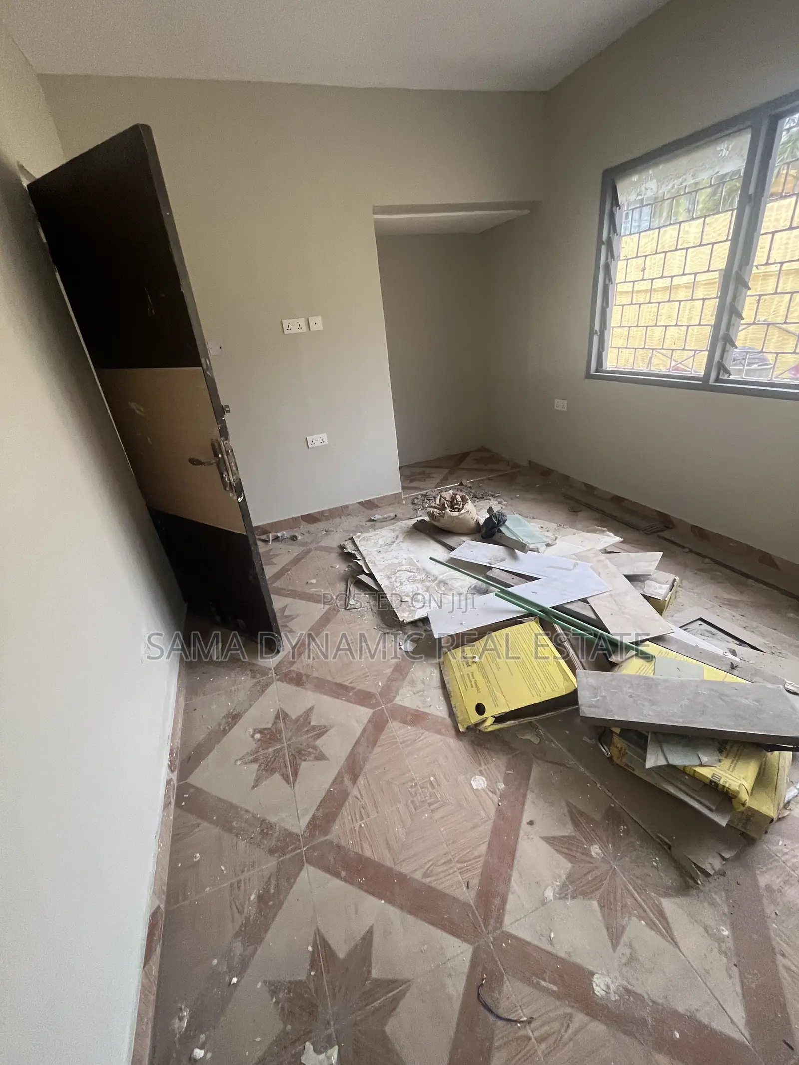 2bdrm House in South La Estate, Osu Ako-Adjei for rent
