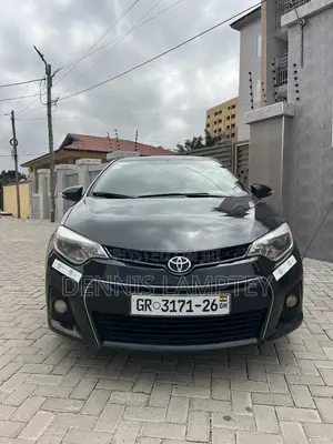 Toyota Corolla 2015 Black