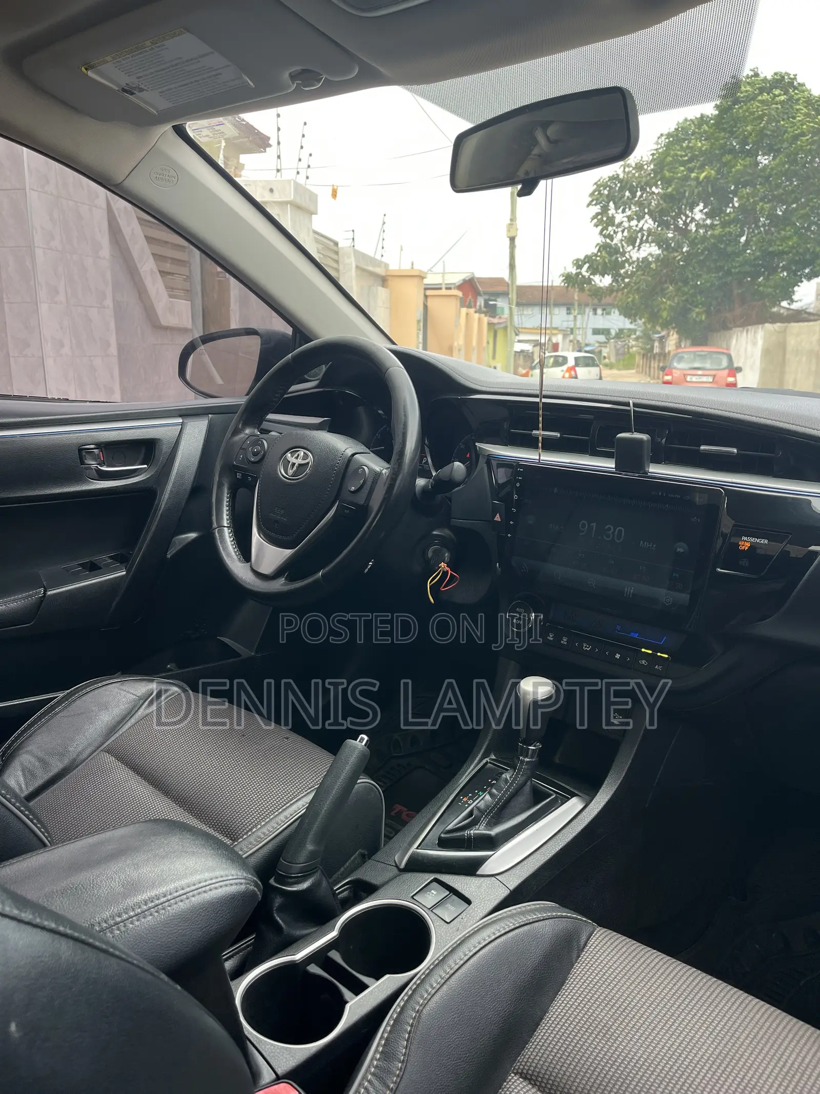 Toyota Corolla 2015 Black