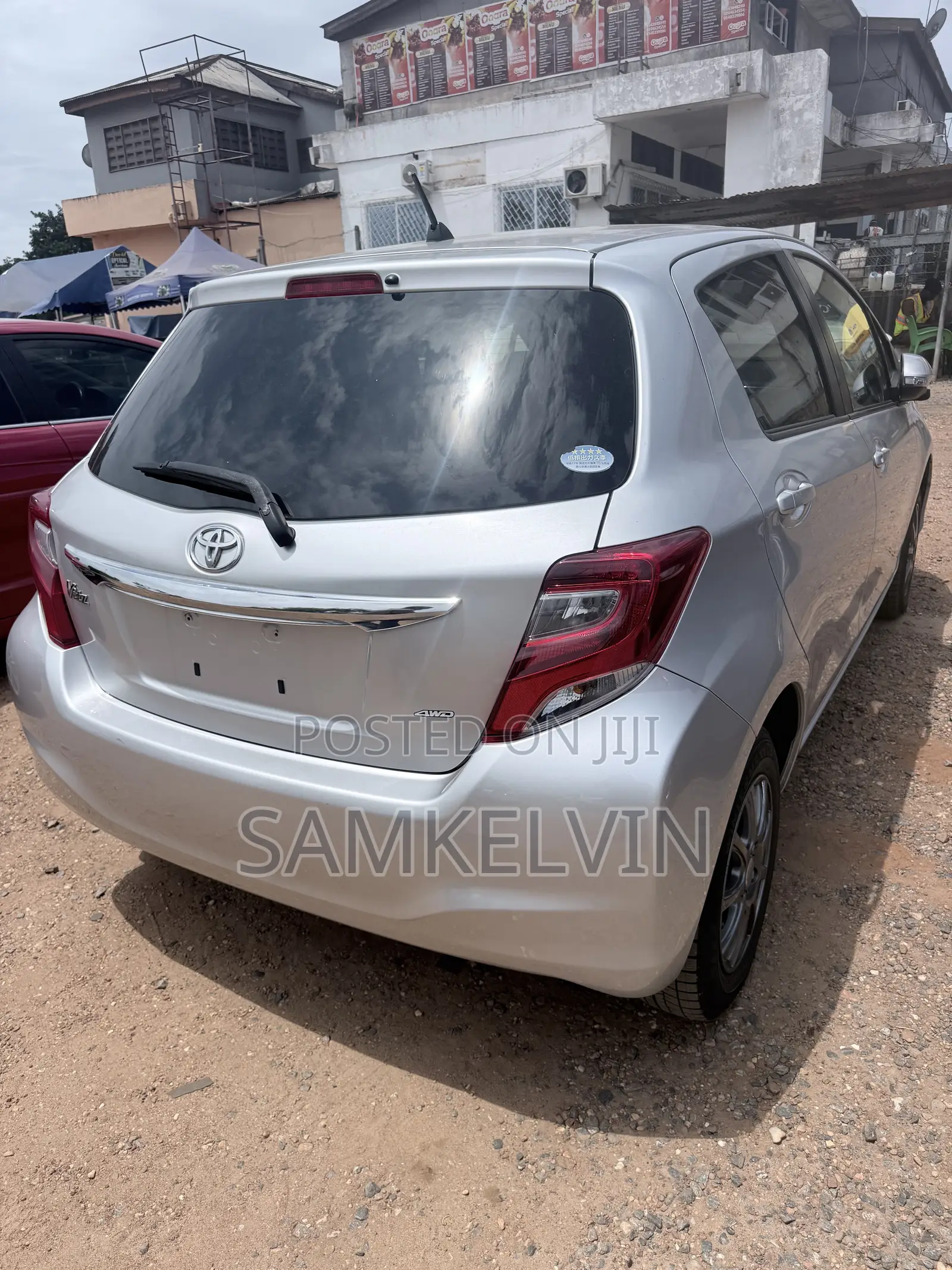 Toyota Vitz 1.3 AWD 5dr 2015 Silver