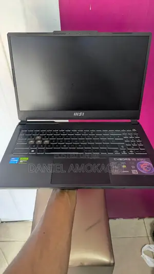 Laptop MSI Cyborg 15 16GB Intel Core i5 SSD 512GB
