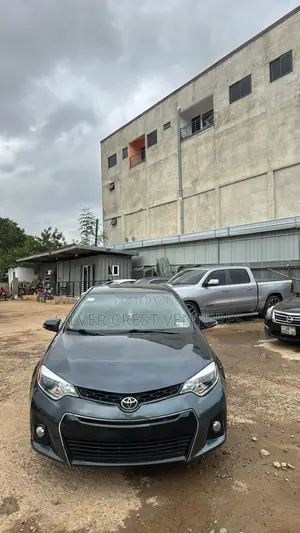 Toyota Corolla S 4dr Sedan (1.8L 4cyl CVT) 2016 Blue
