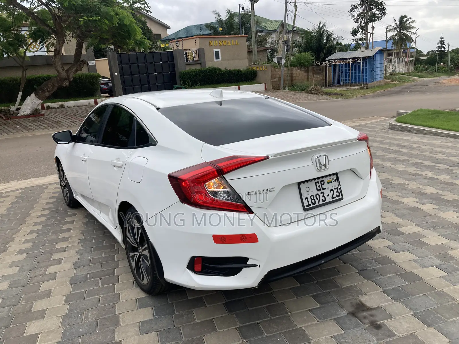 Honda Civic EX-L 2dr Coupe (1.5L 4cyl) 2017 White
