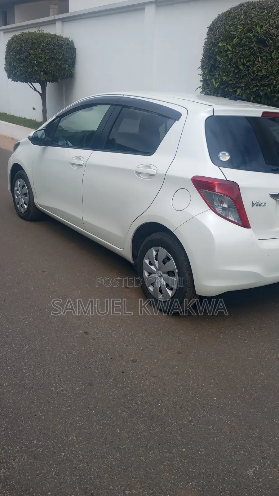 Toyota Vitz 1.3 AWD 5dr 2014 White
