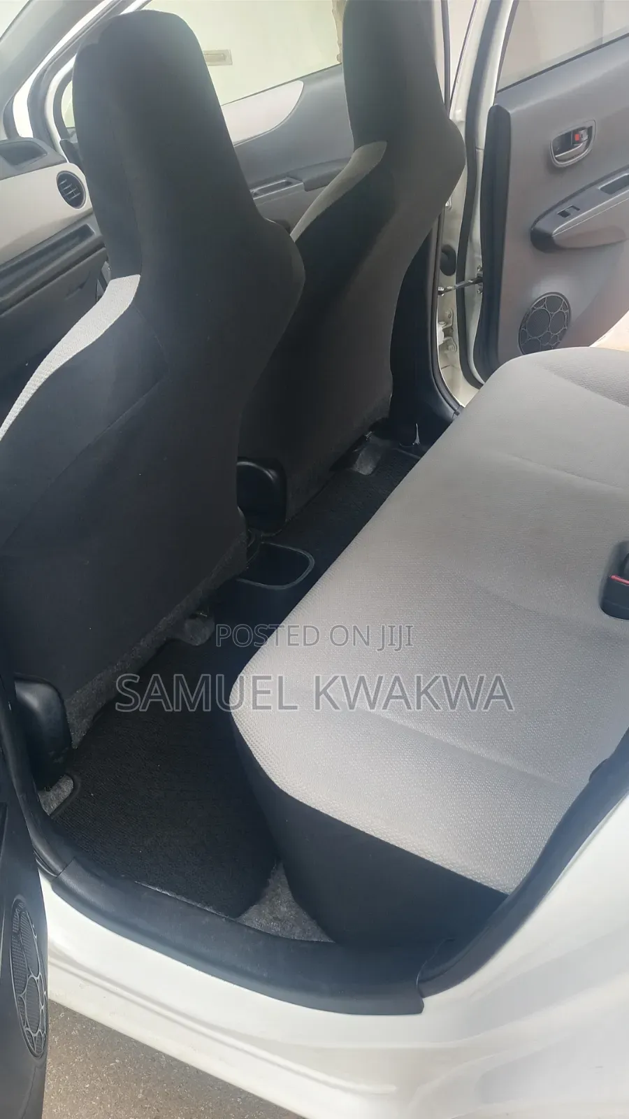 Toyota Vitz 1.3 AWD 5dr 2014 White