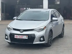 Toyota Corolla S 4dr Sedan (1.8L 4cyl CVT) 2016 Gray