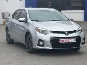 Toyota Corolla S 4dr Sedan (1.8L 4cyl CVT) 2016 Gray