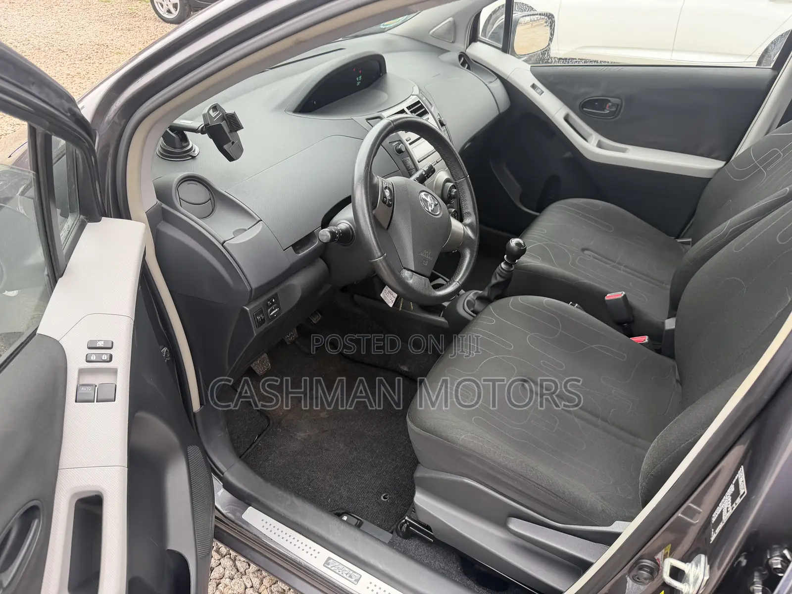 Toyota Yaris 2009 Gray