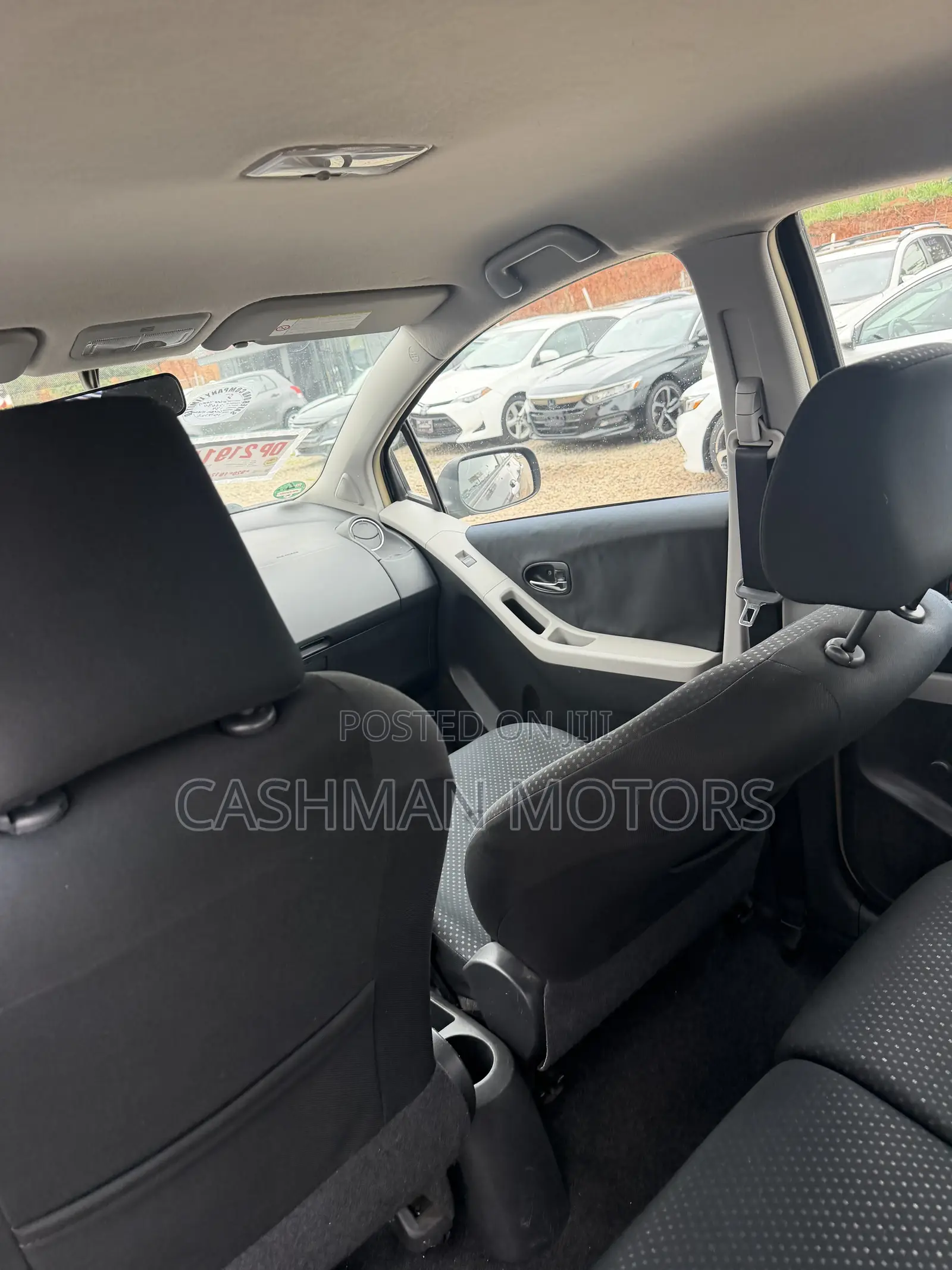 Toyota Yaris Base Hatchback 5dr 2010 Black