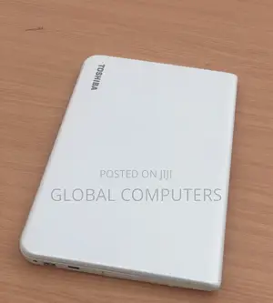 Laptop Toshiba Satellite L50 8GB Intel Core i5 HDD 500GB