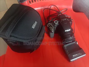 Nikon Coolpix P500