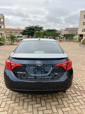 Toyota Corolla 2018 Blue