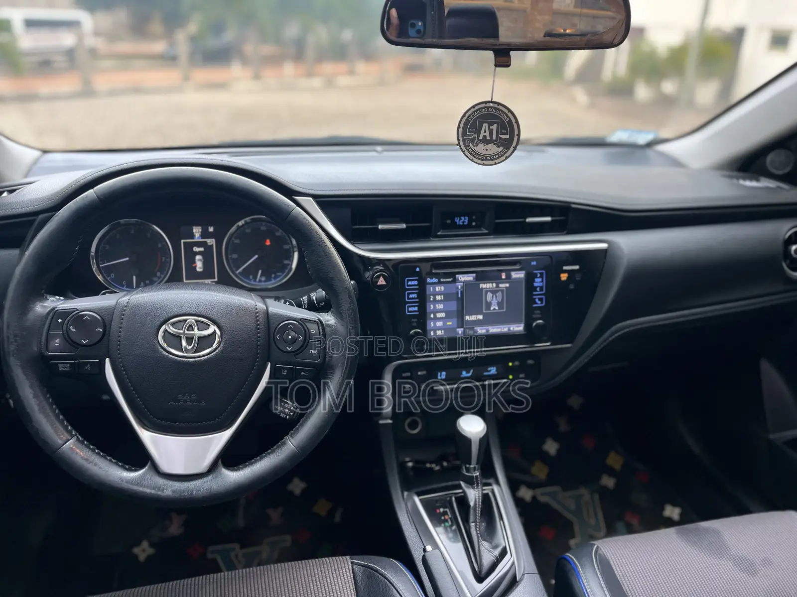 Toyota Corolla 2018 Blue