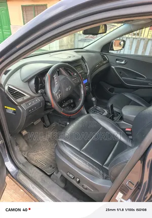 Hyundai Santa Fe 2018 Gray