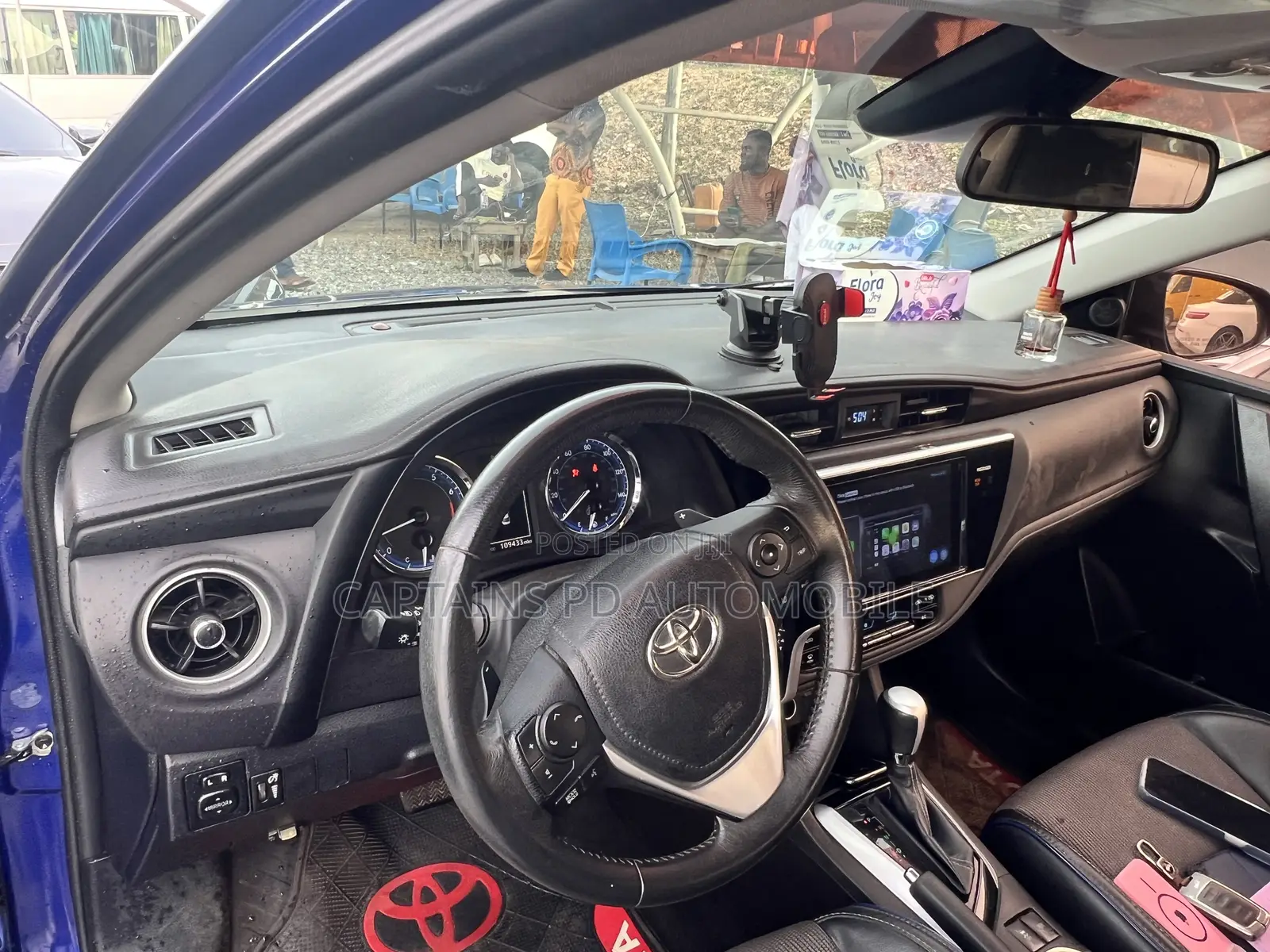 Toyota Corolla SE 4dr Sedan (1.8L 4cyl CVT) 2017 Blue