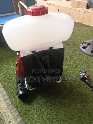 German SOLO 432 Motorized Farm Sprayer