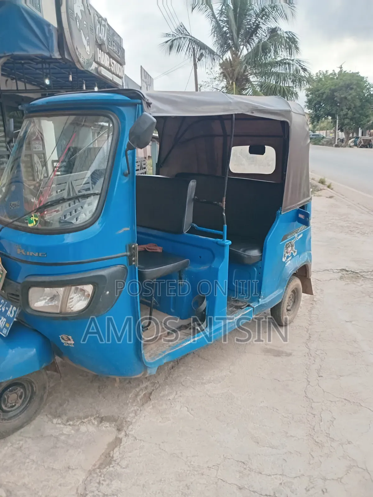 TVS King Cargo 2024 Blue