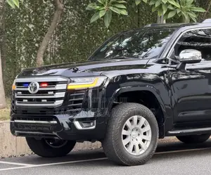 Toyota Land Cruiser 2025 Black