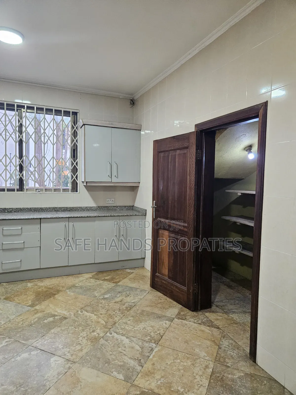 4bdrm House in Accra Metropolitan for rent