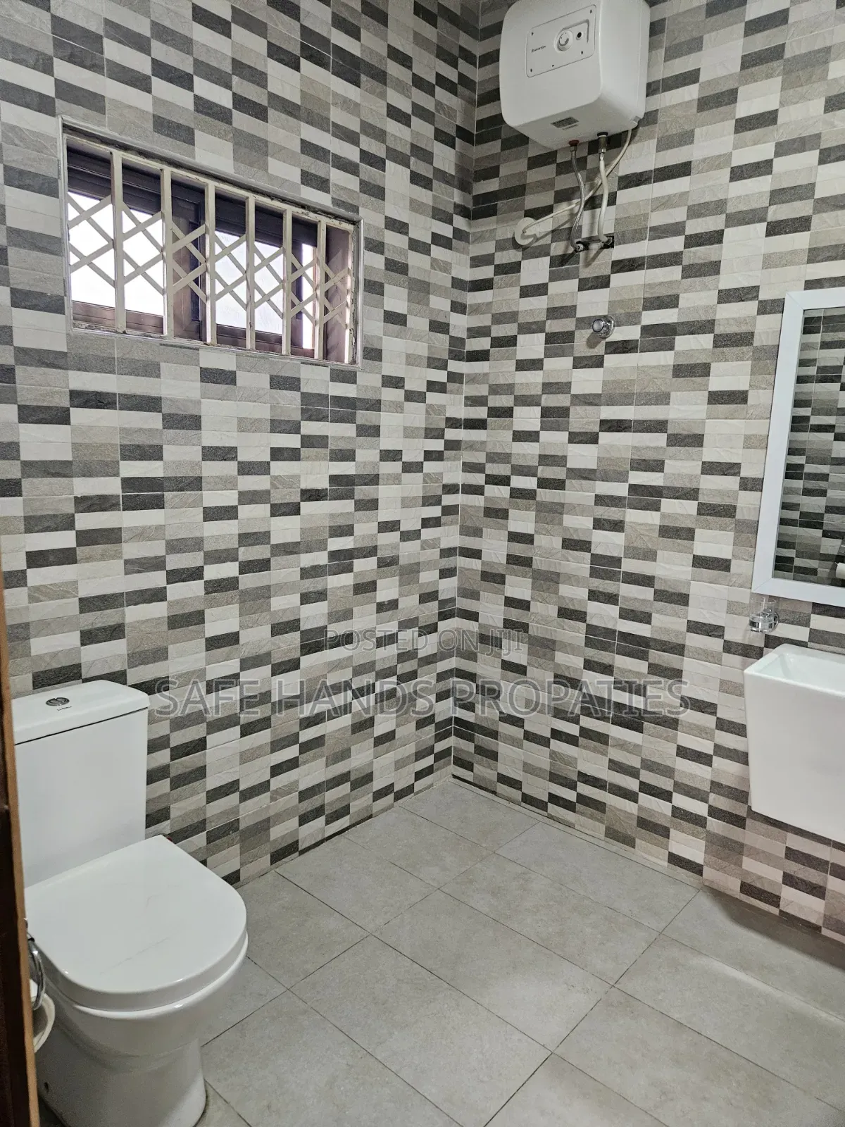 4bdrm House in Accra Metropolitan for rent