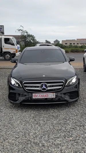 Mercedes-Benz E300 2017 Black