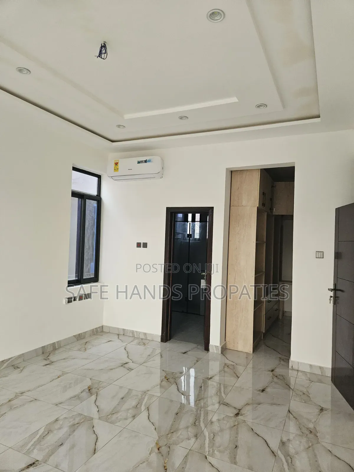 4bdrm Duplex in Accra Metropolitan for sale