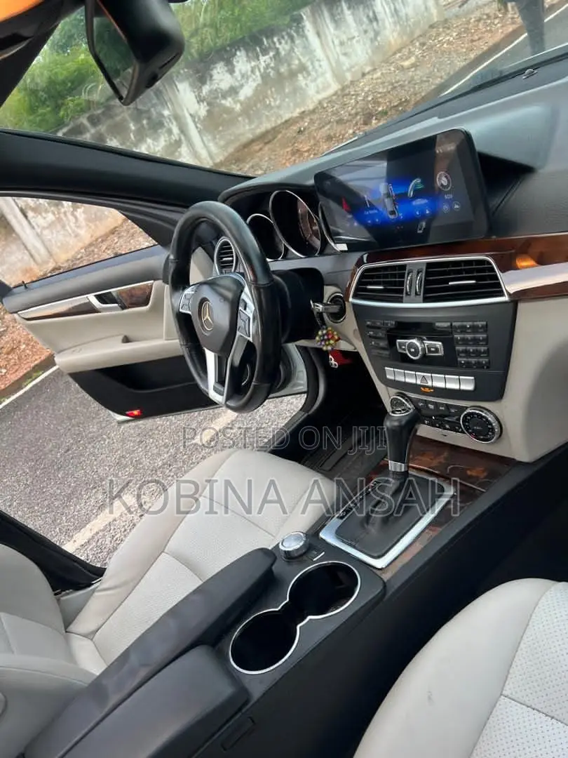 Mercedes-Benz C250 2013 Gray