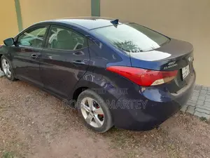 Hyundai Elantra 2013 Blue